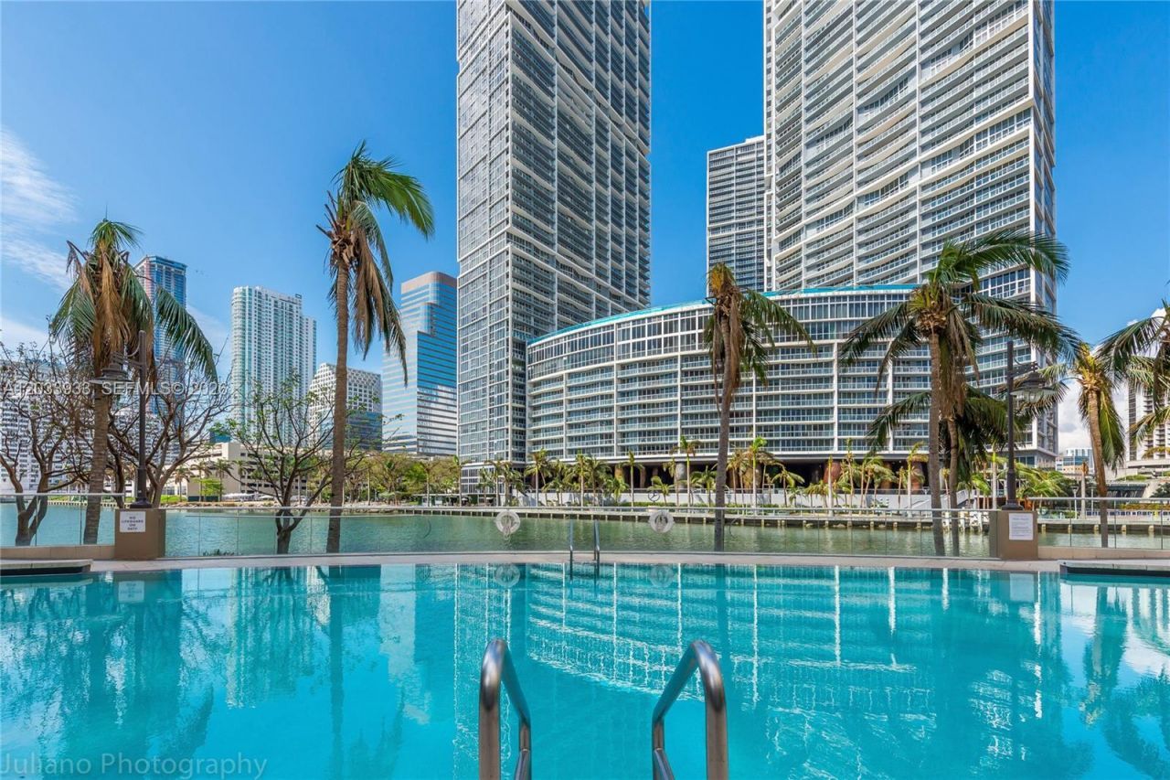 901 Brickell Key Bl, Unit 2206, Miami, FL 33131 Photo