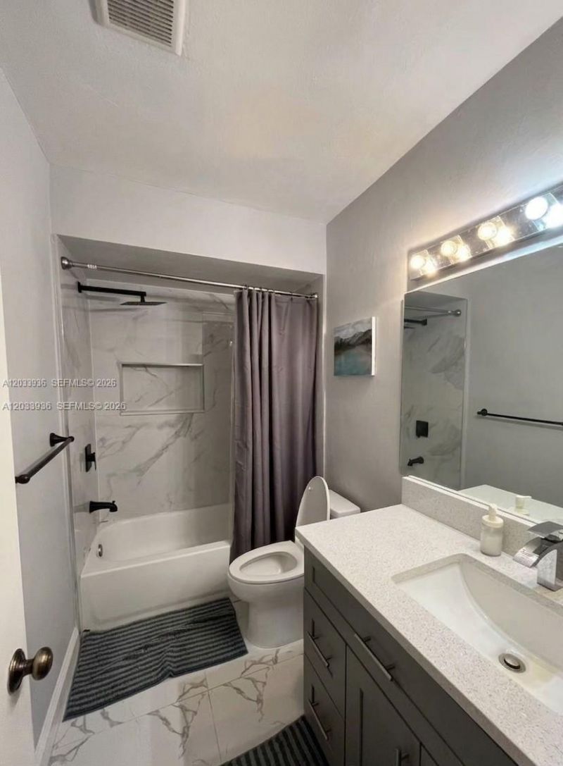 3931 SW 84th Ter, Davie, FL 33328 Photo