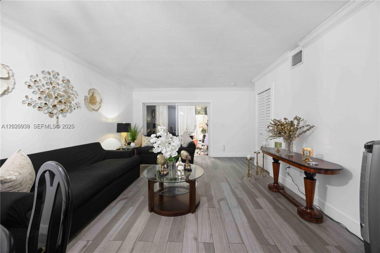 12505 NW 11th Ln , Unit 109, Miami, FL 33182 Photo