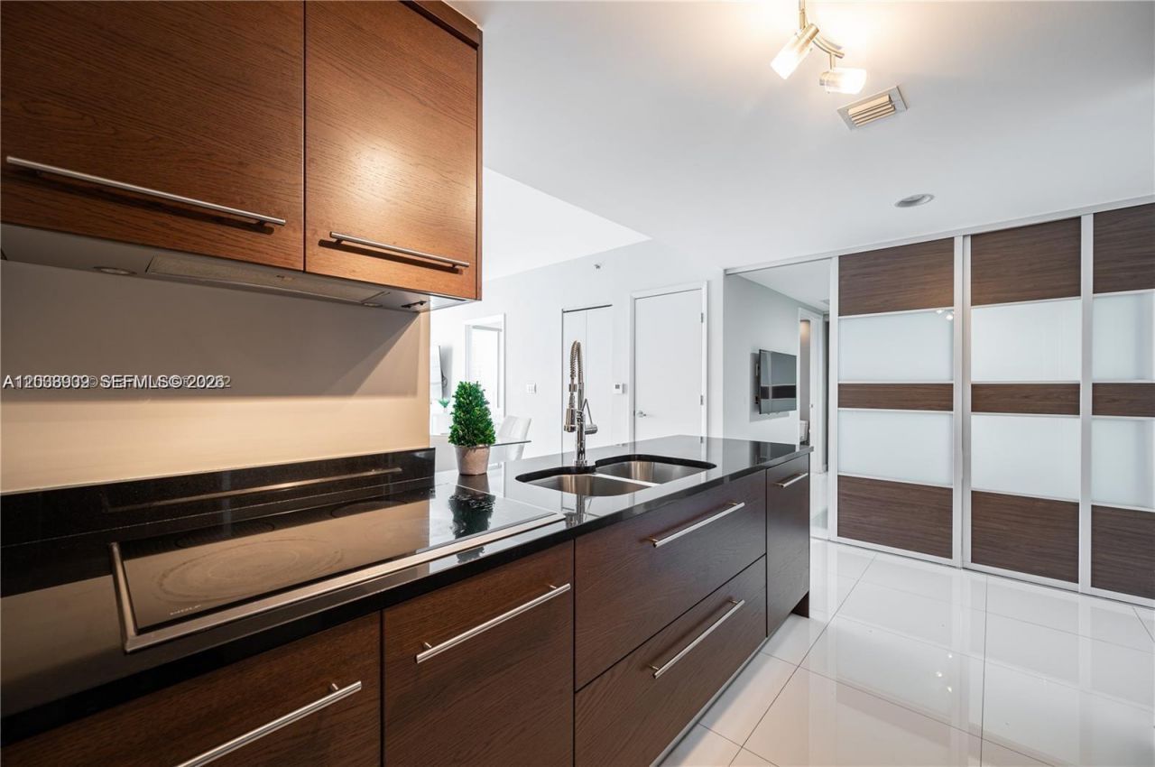 485 Brickell Ave, Unit 3109, Miami, FL 33131 Photo