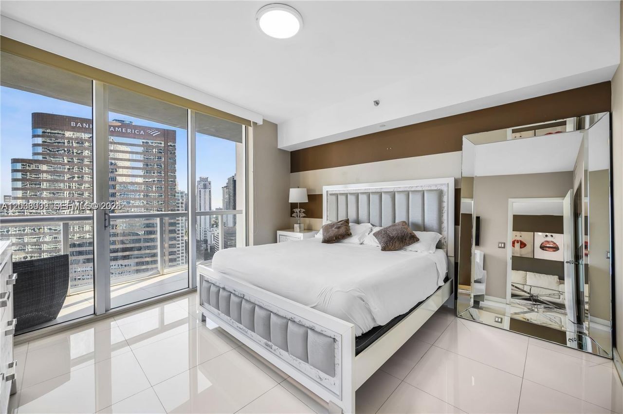 485 Brickell Ave, Unit 3109, Miami, FL 33131 Photo
