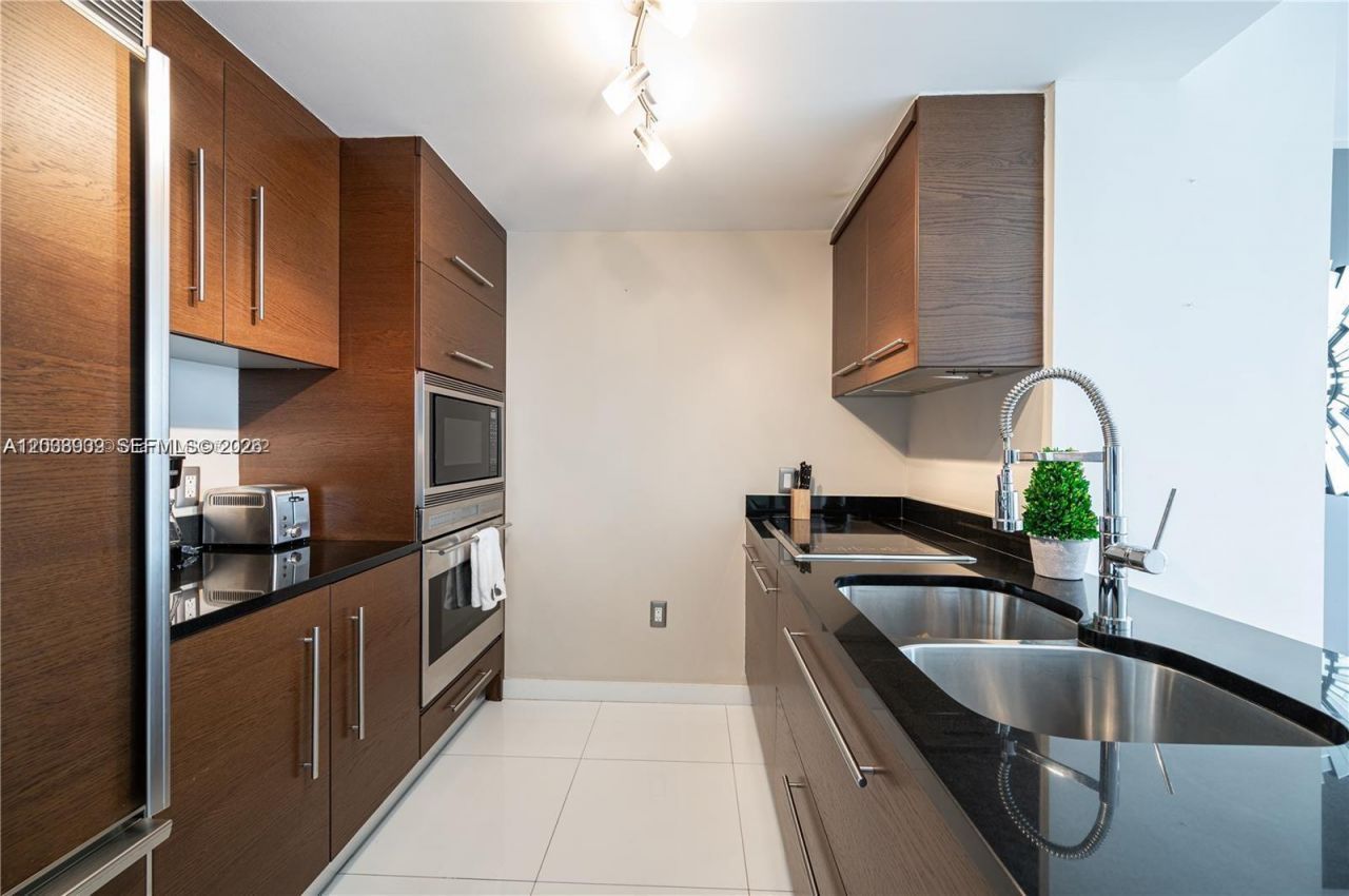 485 Brickell Ave, Unit 3109, Miami, FL 33131 Photo