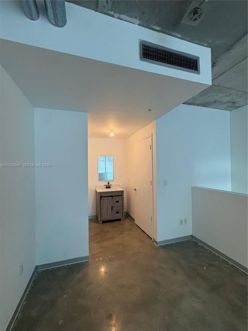 690 SW 1st Ct , Unit 1212, Miami, FL 33130 Photo