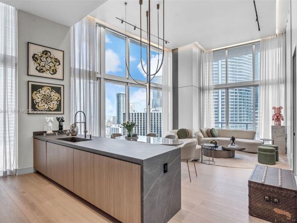 475 Brickell Ave , Unit 2215, Miami, FL 33131
