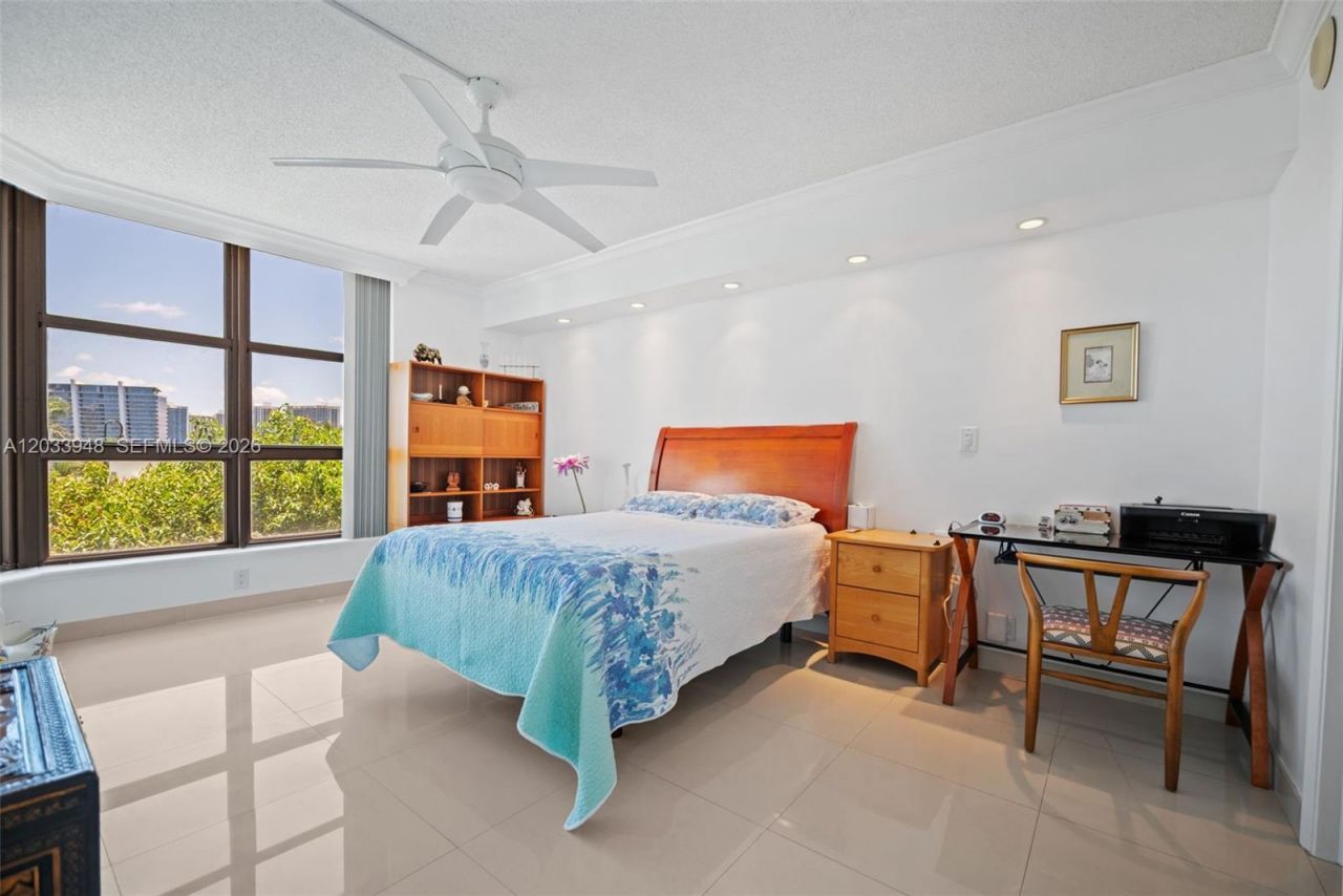 19101 NE 36th Ct , Unit 504, Aventura, FL 33180 Photo