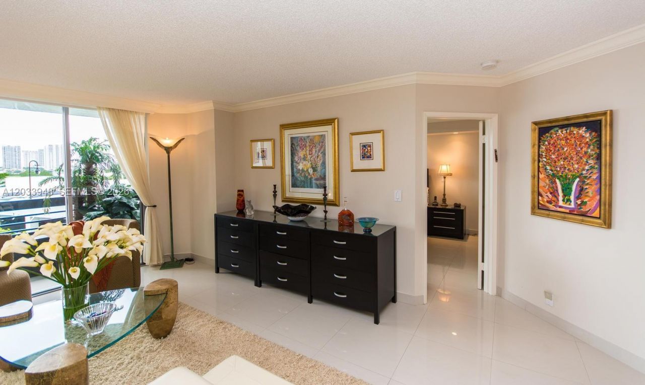 19101 NE 36th Ct , Unit 504, Aventura, FL 33180 Photo