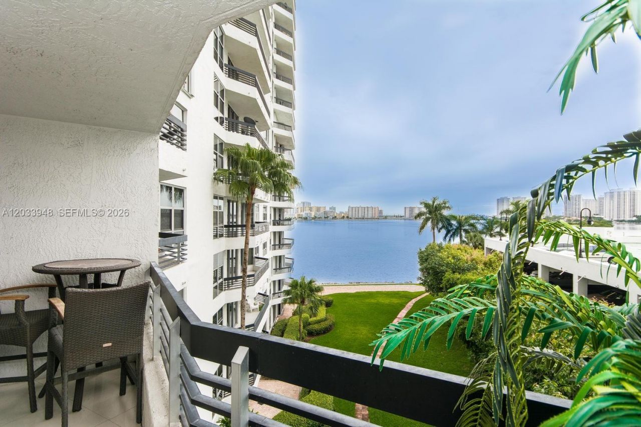 19101 NE 36th Ct , Unit 504, Aventura, FL 33180 Photo
