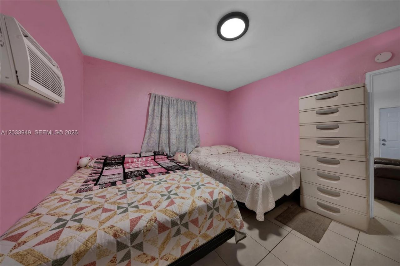 Please Call For Address, Miami, FL 33135 Photo