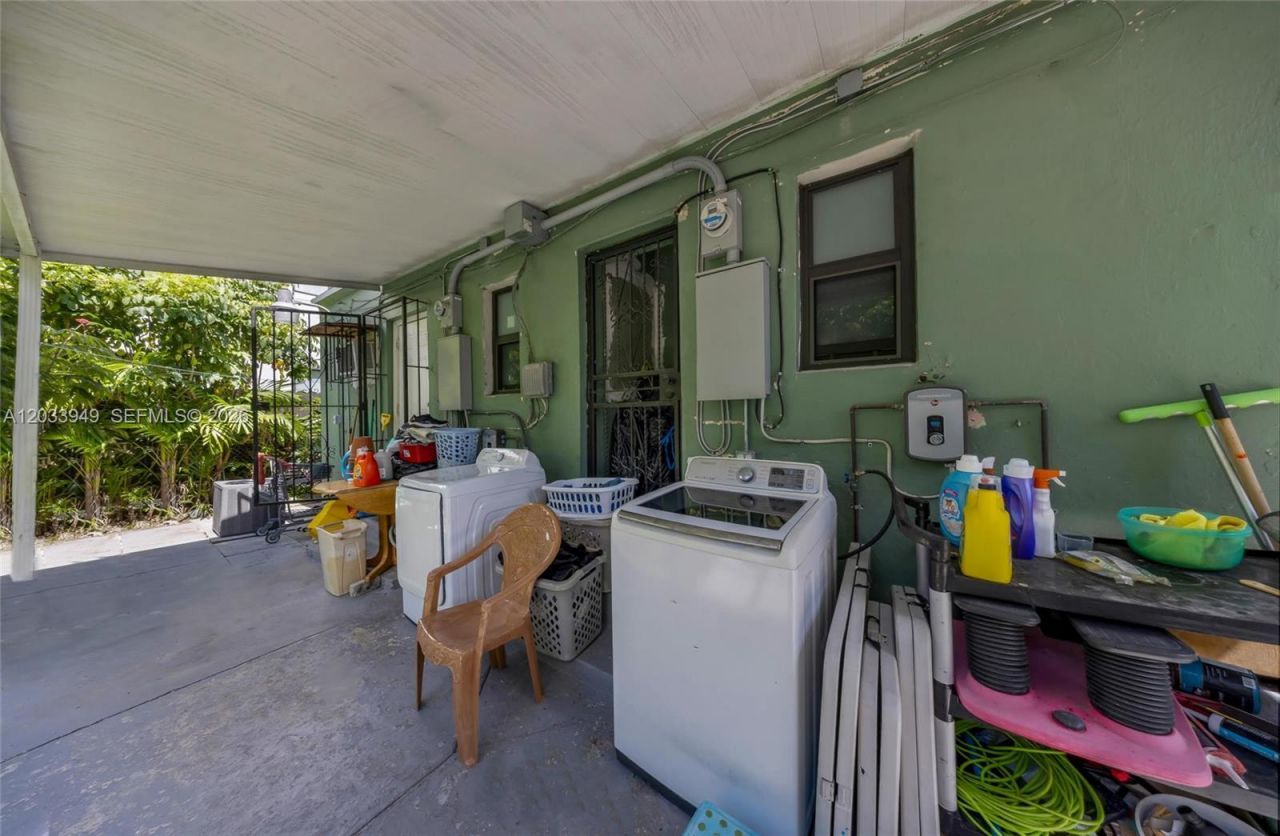 Please Call For Address, Miami, FL 33135 Photo