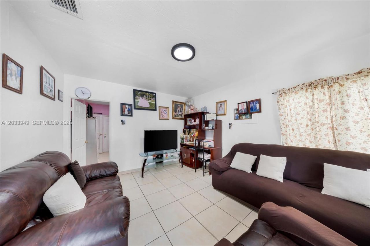 Please Call For Address, Miami, FL 33135 Photo