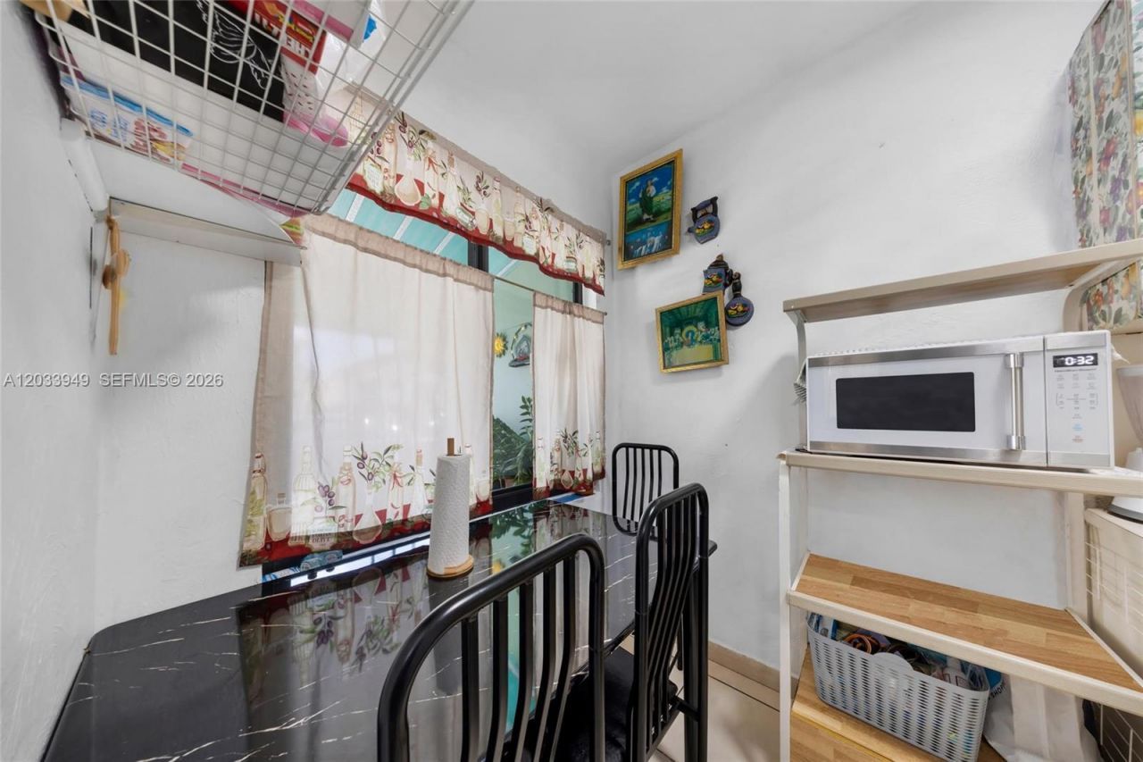 Please Call For Address, Miami, FL 33135 Photo