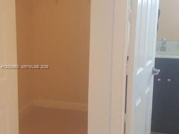 17104 SW 95th Ter , Miami, FL 33196