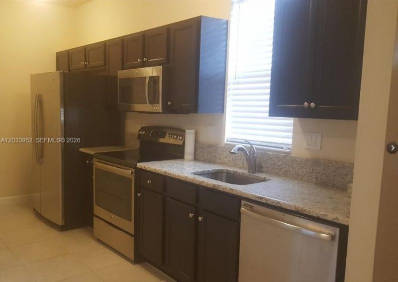 17104 SW 95th Ter , Miami, FL 33196 Photo