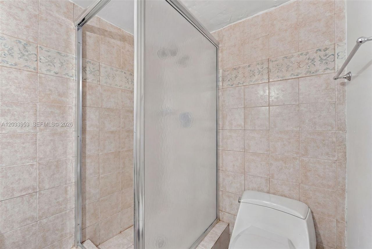 1540 NE 191st St , Unit 145, Miami, FL 33179 Photo