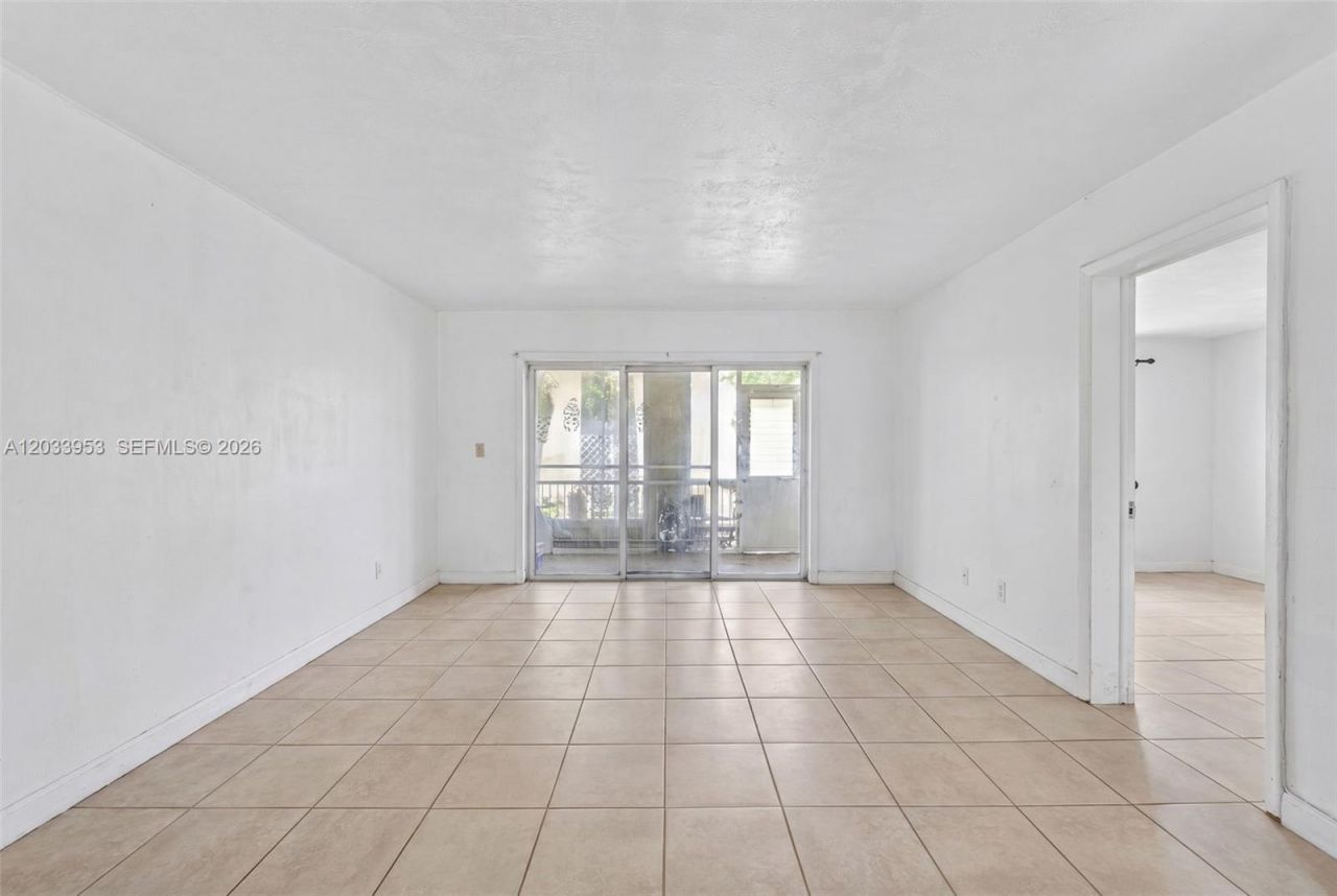 1540 NE 191st St , Unit 145, Miami, FL 33179 Photo