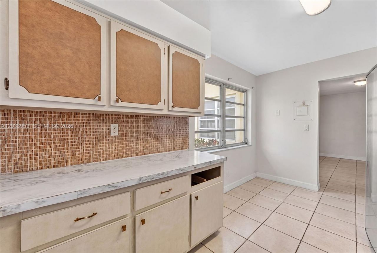 1540 NE 191st St , Unit 145, Miami, FL 33179 Photo