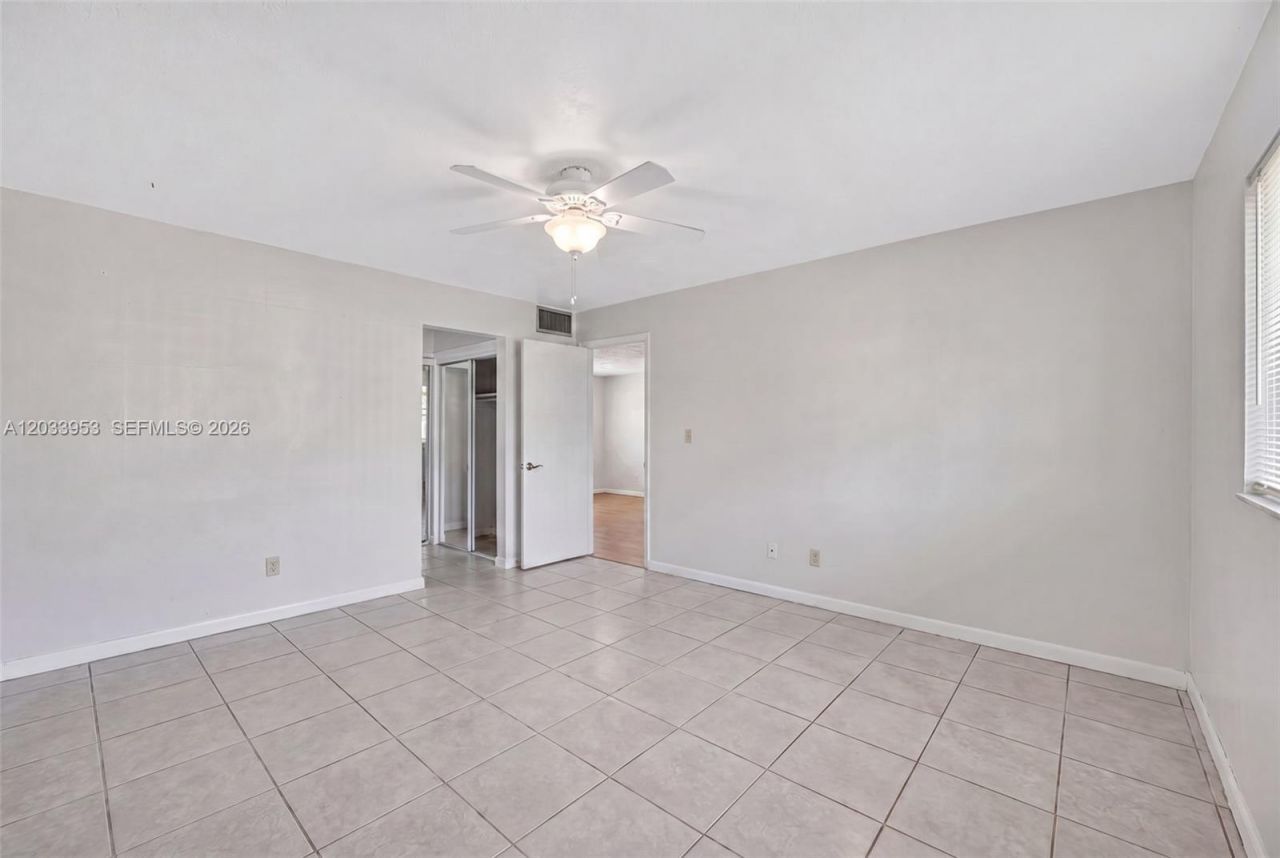 1540 NE 191st St , Unit 145, Miami, FL 33179 Photo