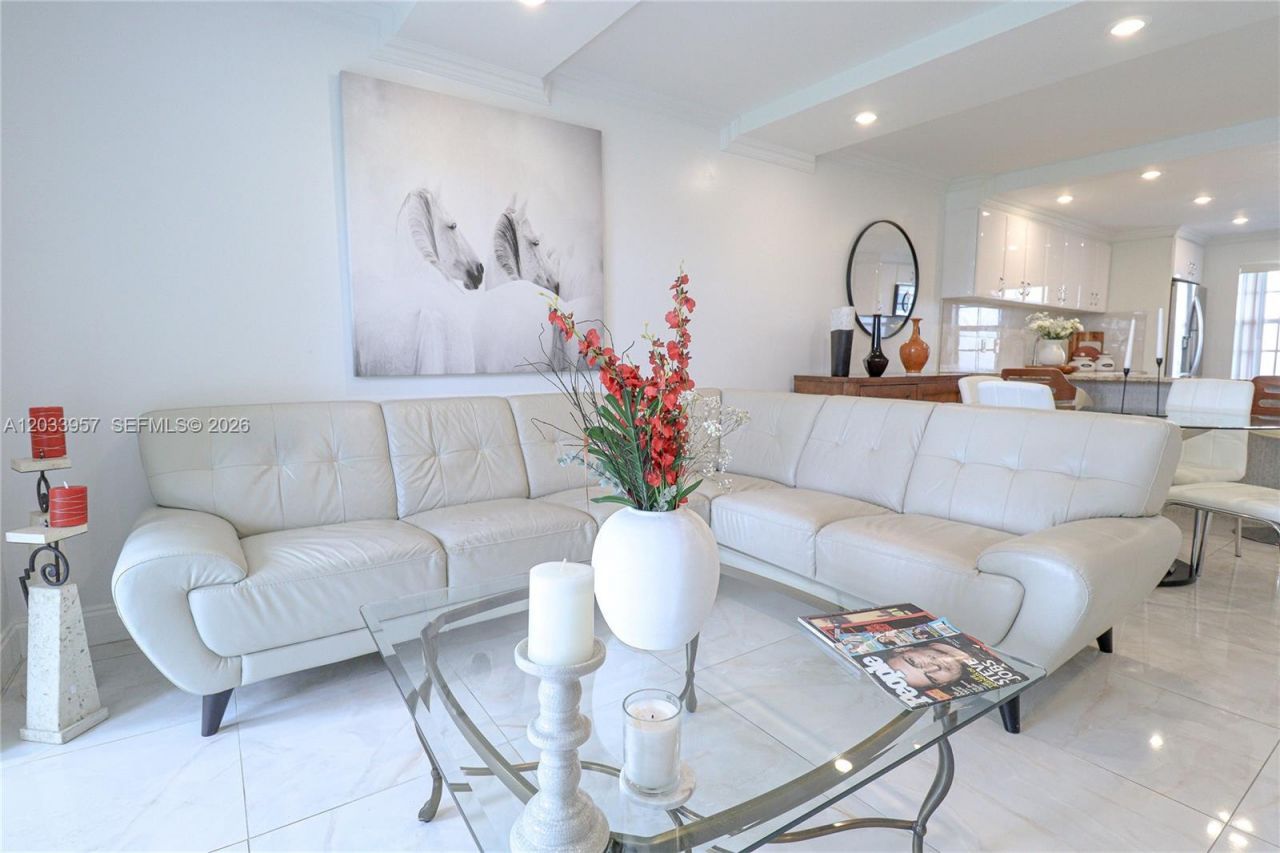 7797 Golf Circle Drive, Unit 208J, Margate, FL 33063 Photo