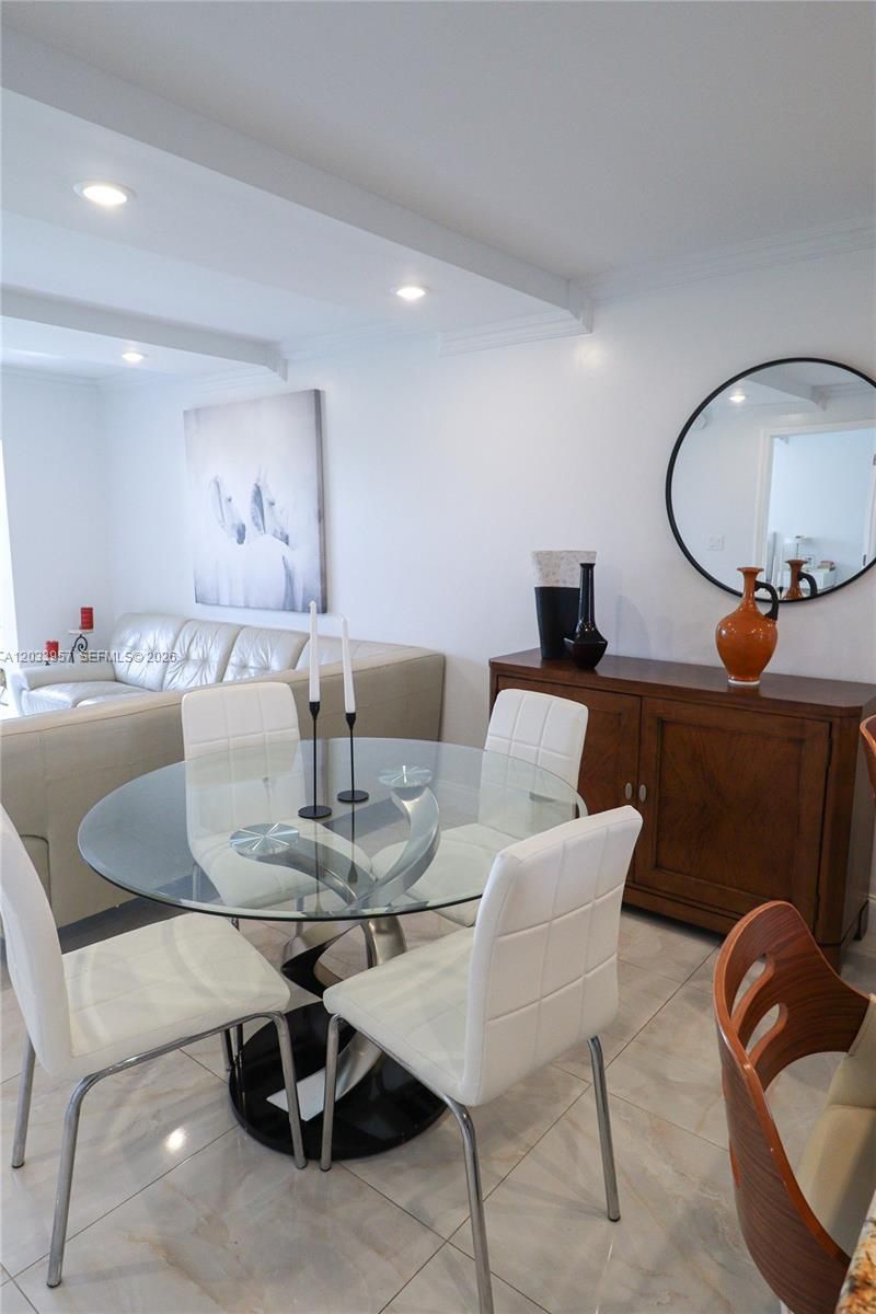 7797 Golf Circle Drive, Unit 208J, Margate, FL 33063 Photo