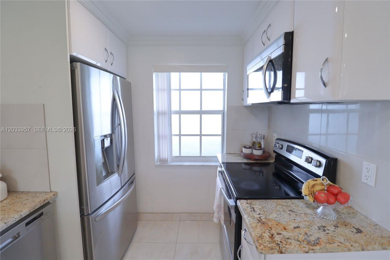 7797 Golf Circle Drive, Unit 208J, Margate, FL 33063 Photo