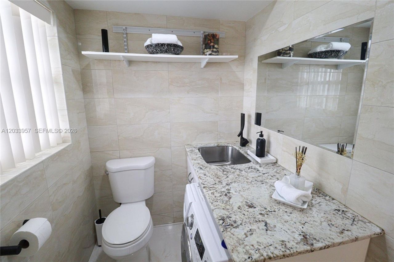 7797 Golf Circle Drive, Unit 208J, Margate, FL 33063 Photo