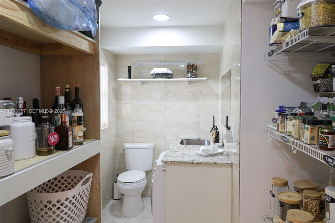 7797 Golf Circle Drive, Unit 208J, Margate, FL 33063 Photo