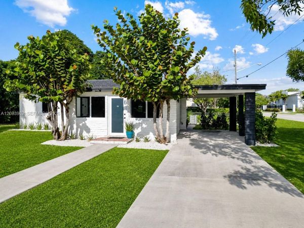 1044 NE 4th Ave , Homestead, FL 33030