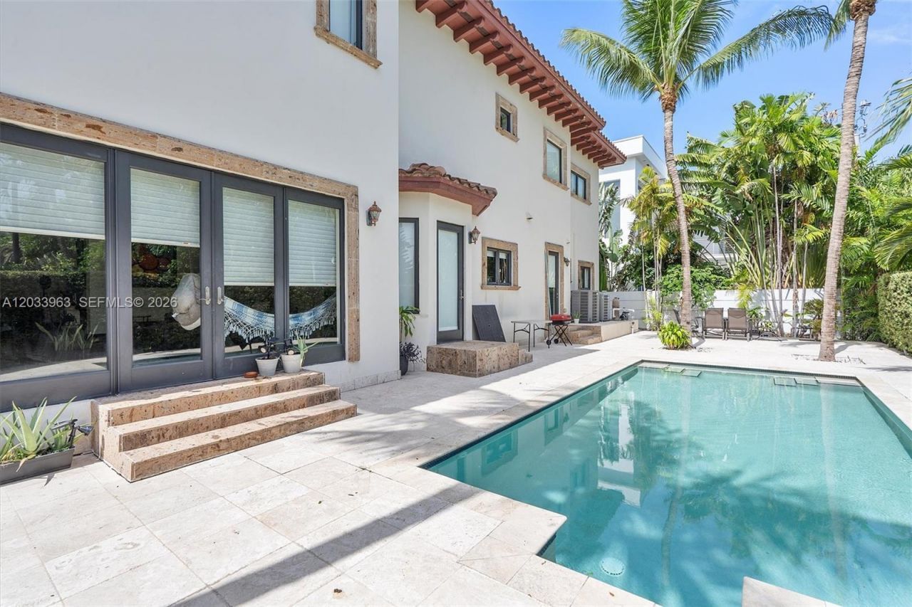 18825 N Bay Rd , Sunny Isles Beach, FL 33160 Photo