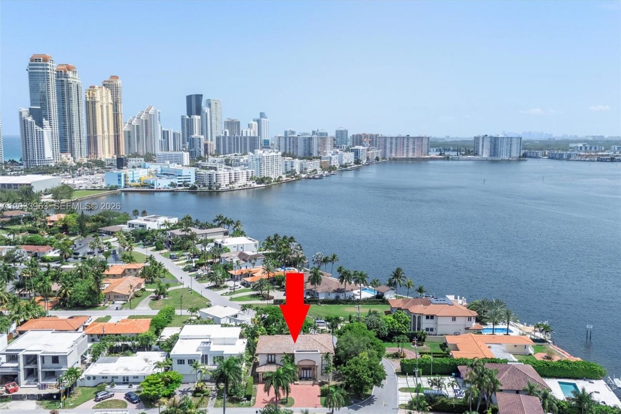 18825 N Bay Rd , Sunny Isles Beach, FL 33160 Photo