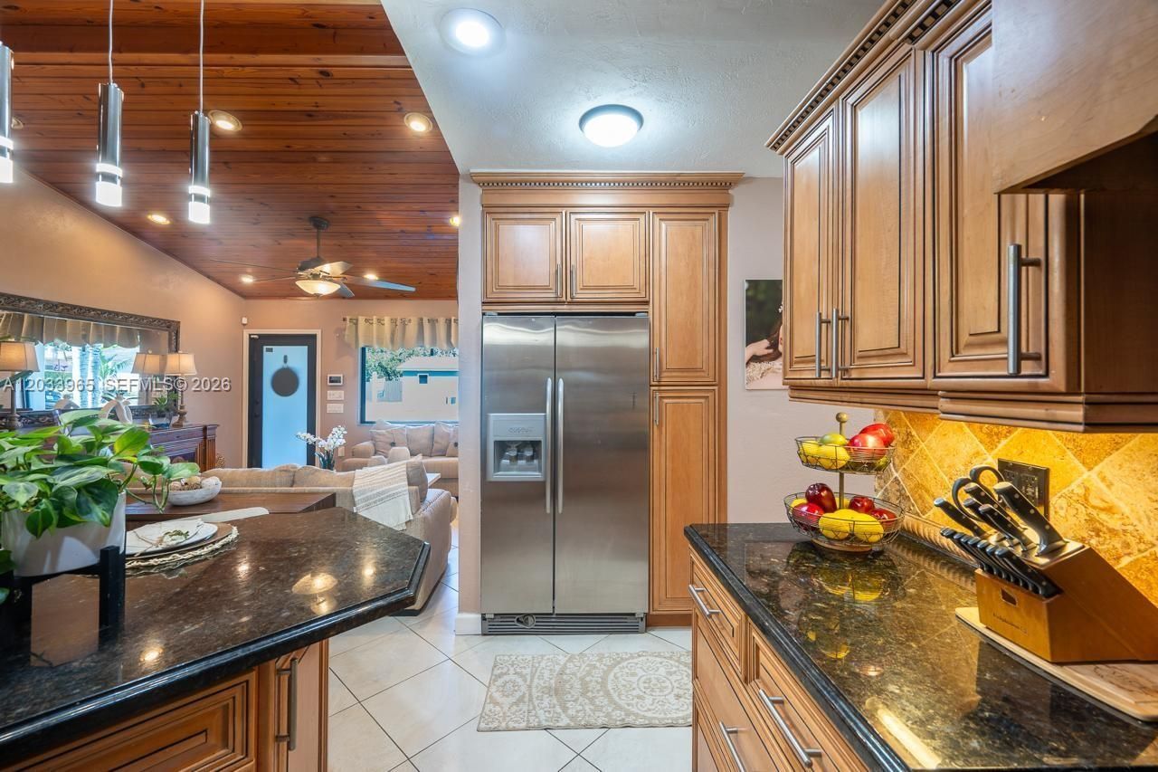 1760 NW 12th Ave , Homestead, FL 33030 Photo