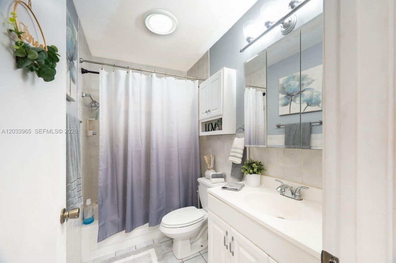 1760 NW 12th Ave , Homestead, FL 33030 Photo
