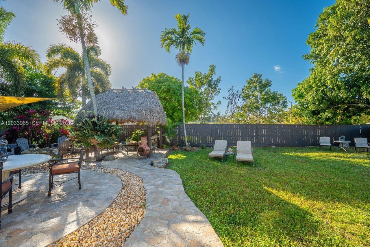 1760 NW 12th Ave , Homestead, FL 33030 Photo