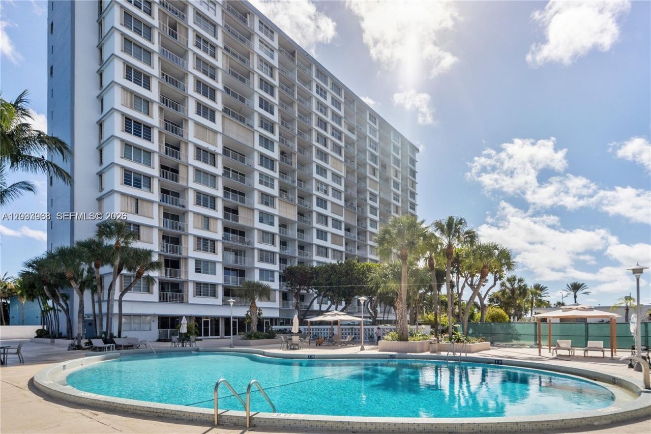 1865 79th Street Cswy , Unit 14K, Miami Beach, FL 33141 Photo