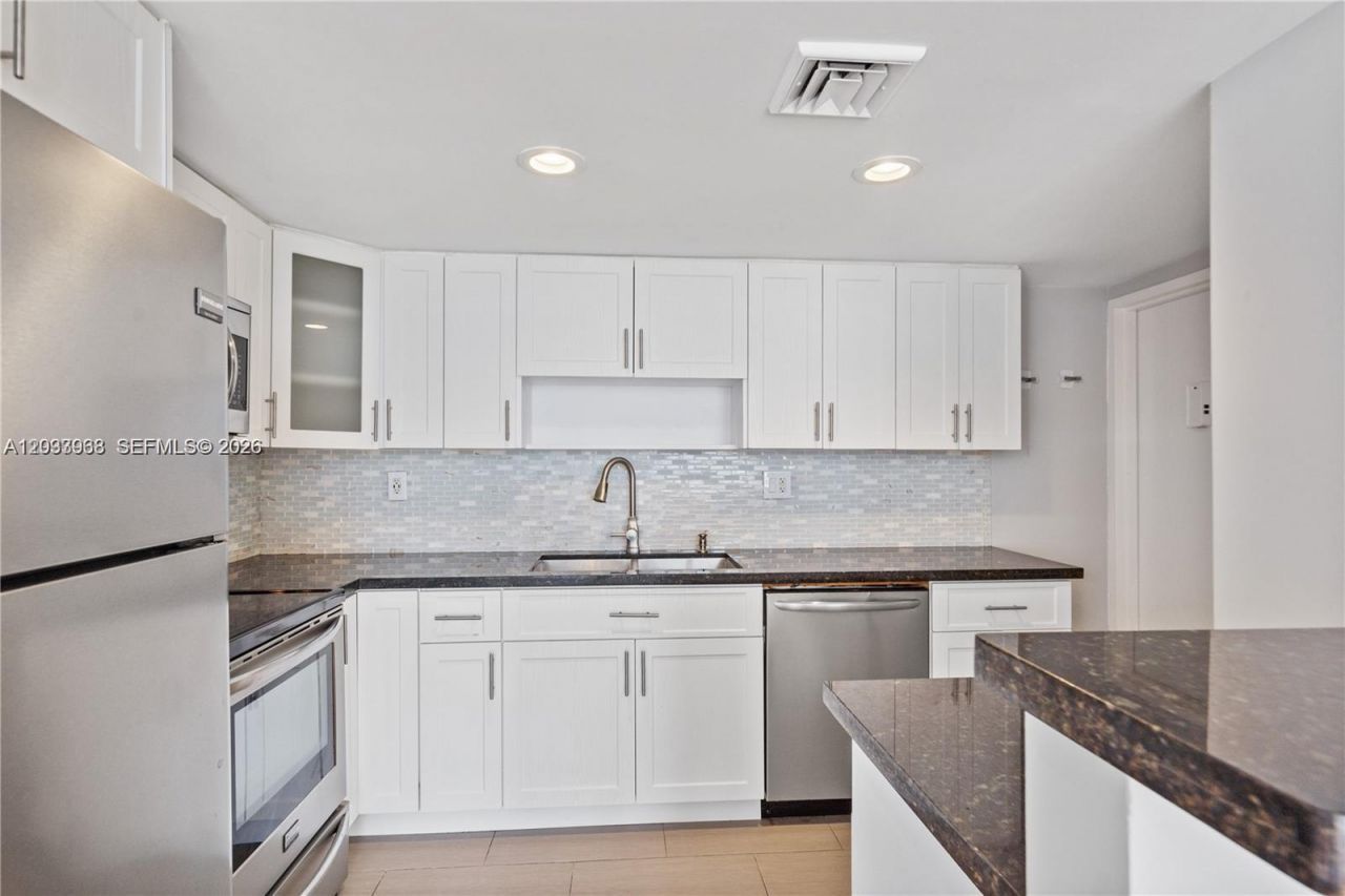 1865 79th Street Cswy , Unit 14K, Miami Beach, FL 33141 Photo