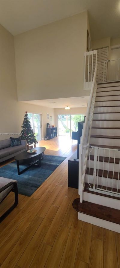 320 SW 99th Ave, Pembroke Pines, FL 33025 Photo