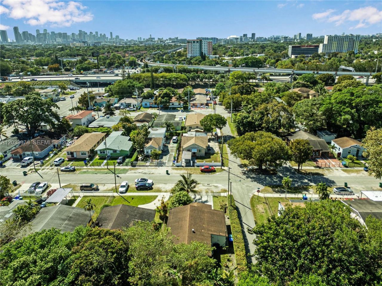 1243 NW 42nd St , Miami, FL 33142 Photo