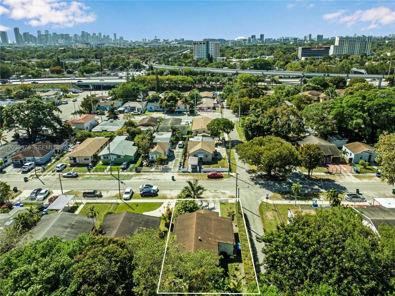 1243 NW 42nd St , Miami, FL 33142 Photo