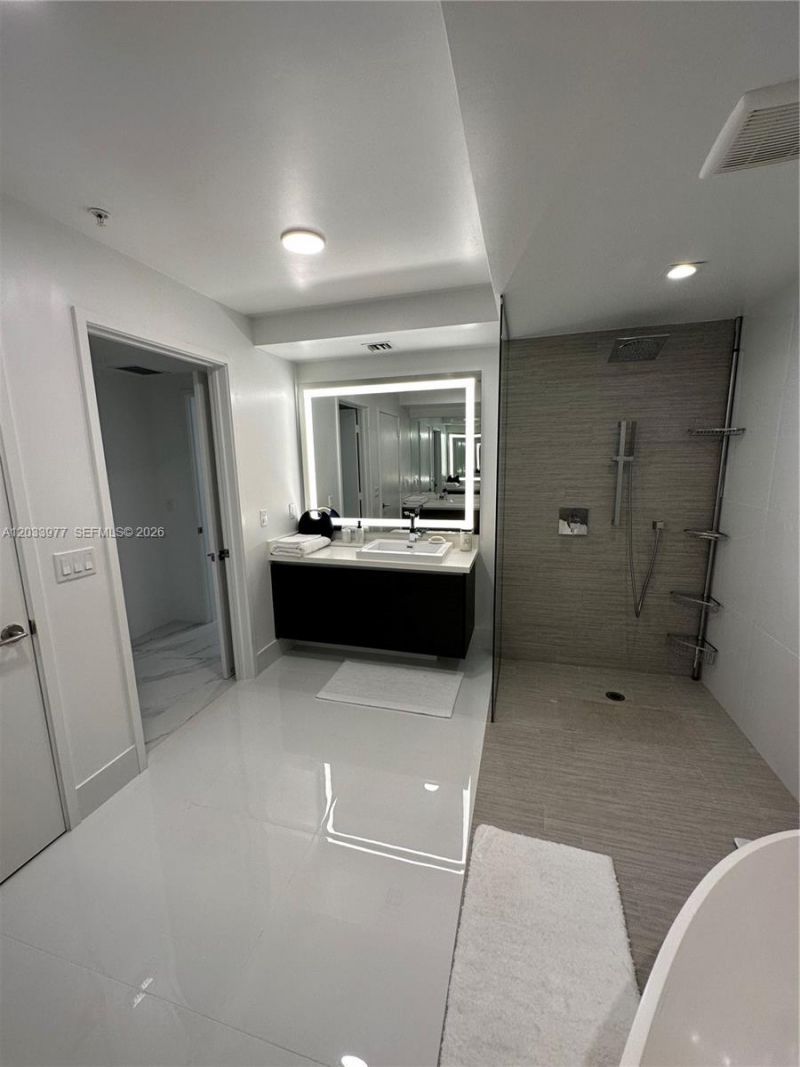 330 Sunny Isles Blvd , Unit 5-2002, Sunny Isles Beach, FL 33160 Photo