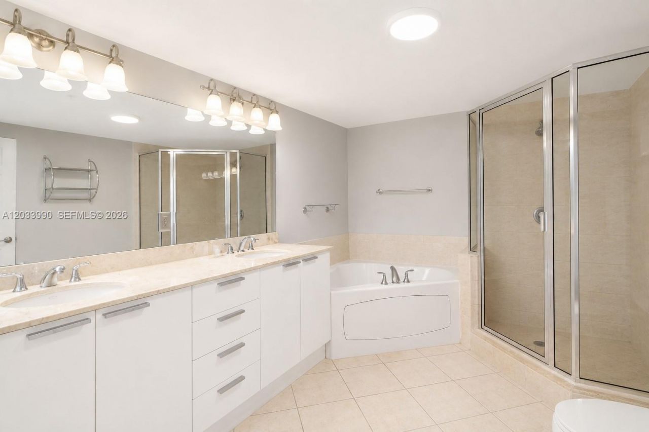 16699 Collins Ave , Unit 2906, Sunny Isles Beach, FL 33160 Photo
