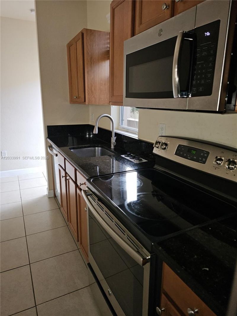 17066 SW 95th Ter , Miami, FL 33196 Photo