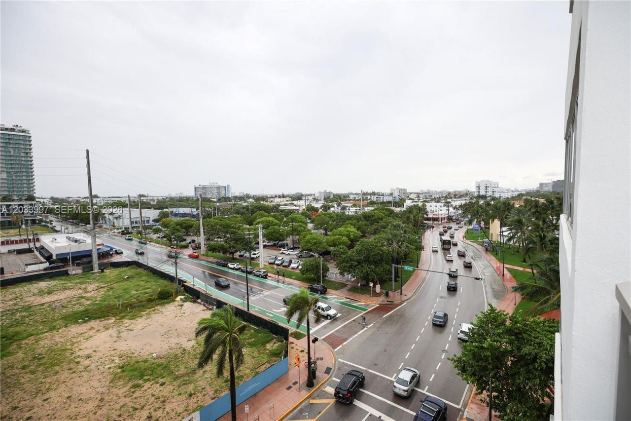 7135 Collins Ave, Unit 735, Miami Beach, FL 33141 Photo
