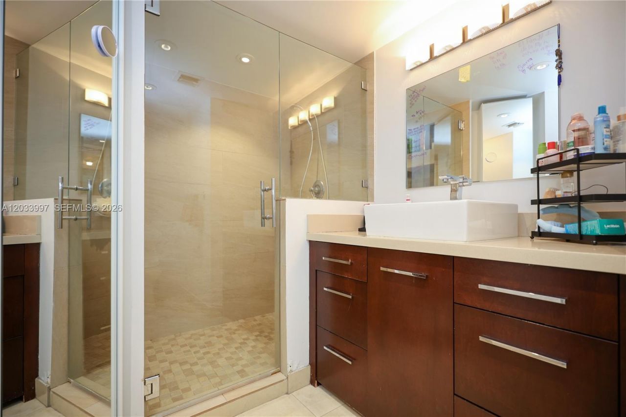 7135 Collins Ave, Unit 735, Miami Beach, FL 33141 Photo