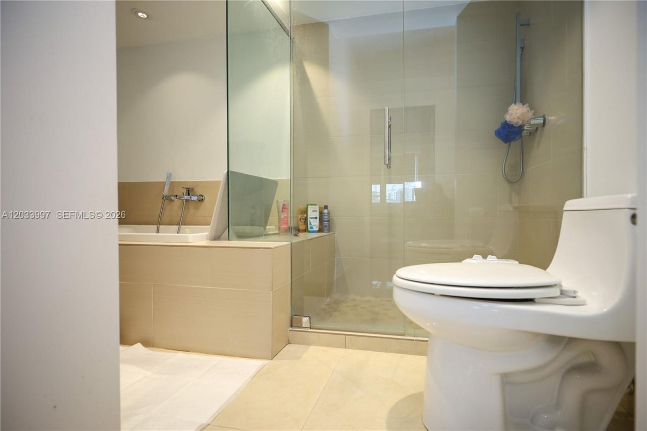 7135 Collins Ave, Unit 735, Miami Beach, FL 33141 Photo