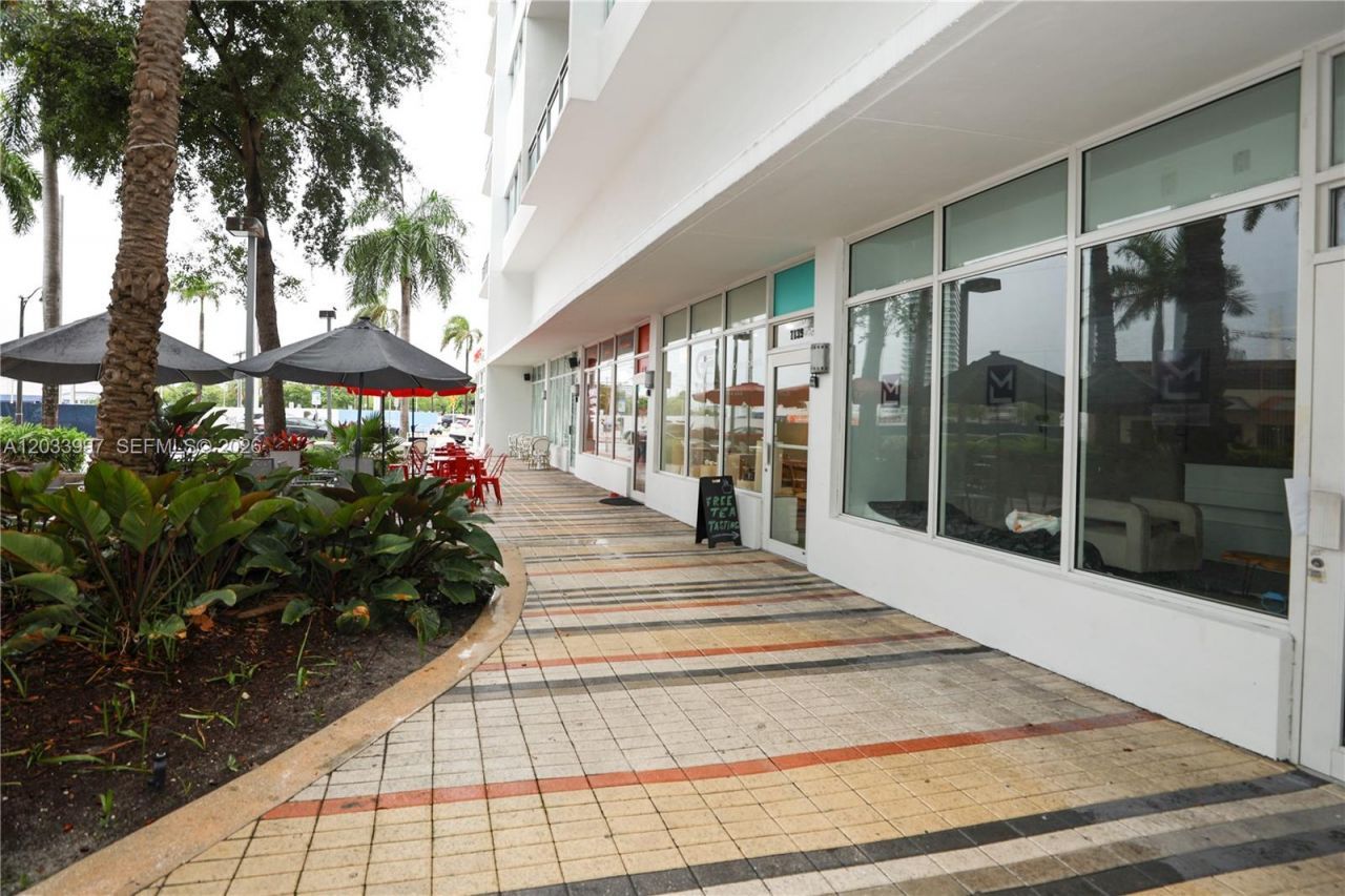 7135 Collins Ave, Unit 735, Miami Beach, FL 33141 Photo