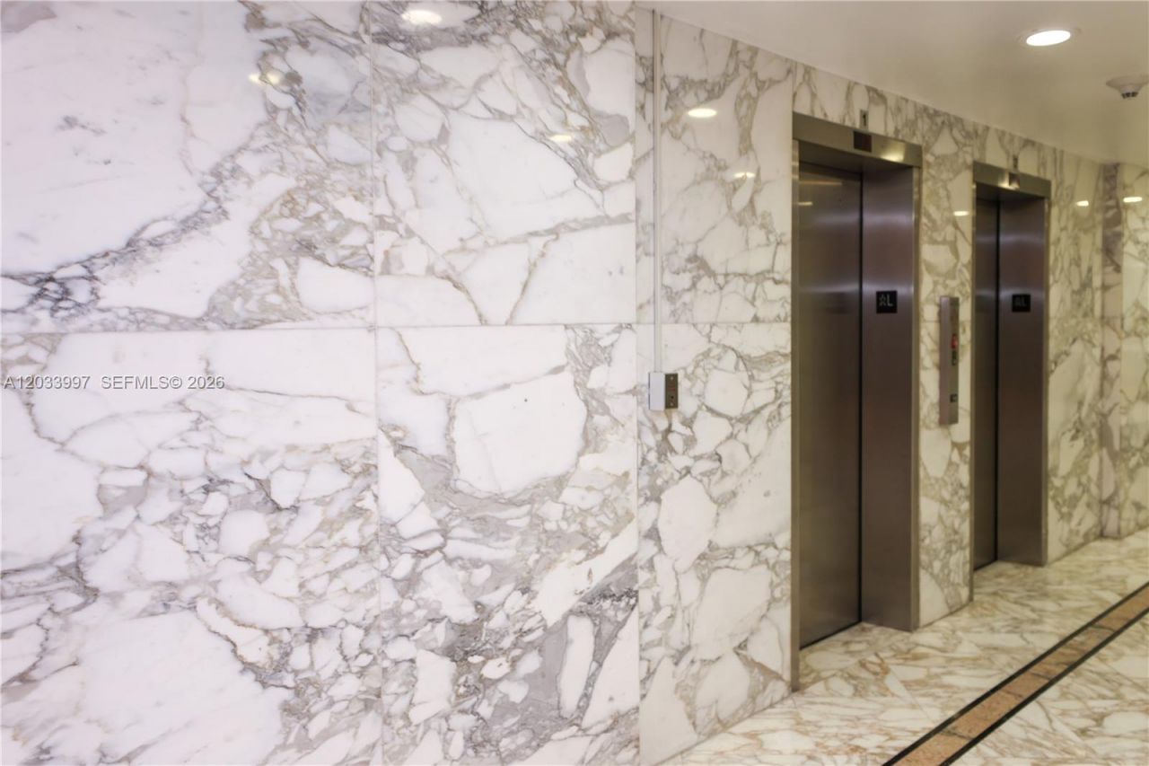 7135 Collins Ave, Unit 735, Miami Beach, FL 33141 Photo