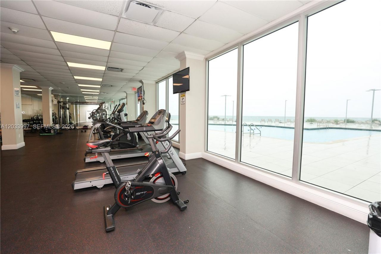 7135 Collins Ave, Unit 735, Miami Beach, FL 33141 Photo