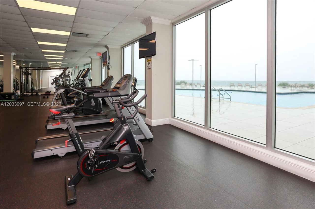 7135 Collins Ave, Unit 735, Miami Beach, FL 33141 Photo