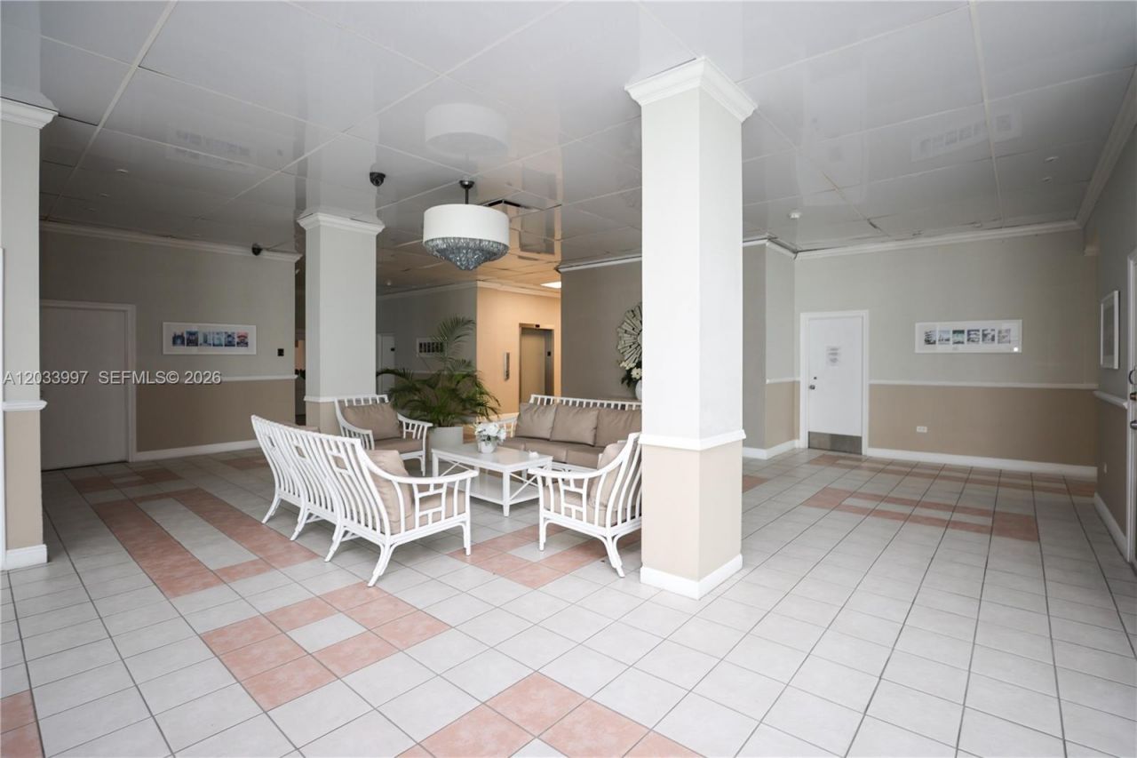 7135 Collins Ave, Unit 735, Miami Beach, FL 33141 Photo