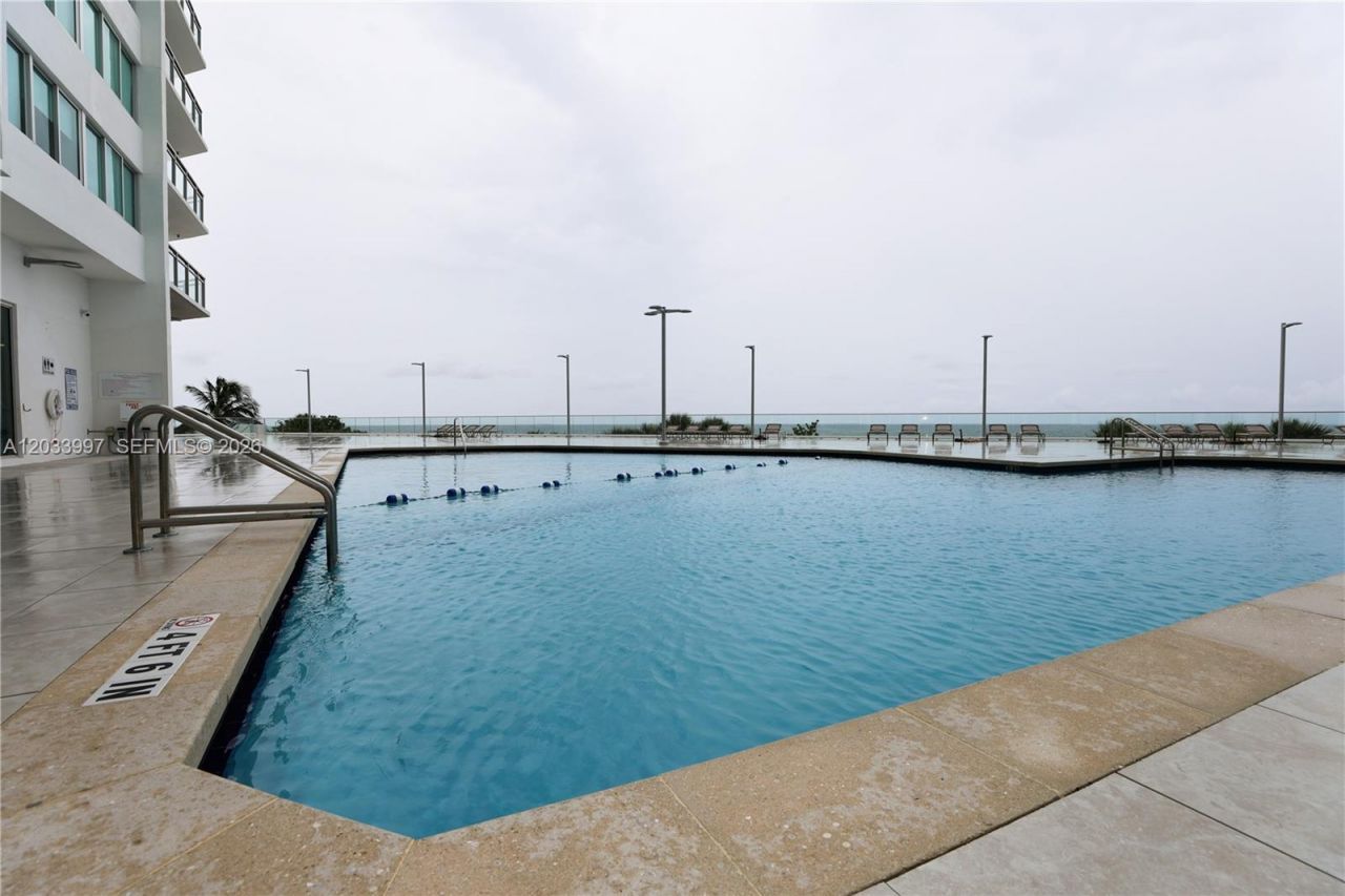 7135 Collins Ave, Unit 735, Miami Beach, FL 33141 Photo