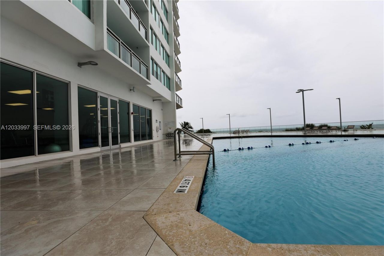 7135 Collins Ave, Unit 735, Miami Beach, FL 33141 Photo